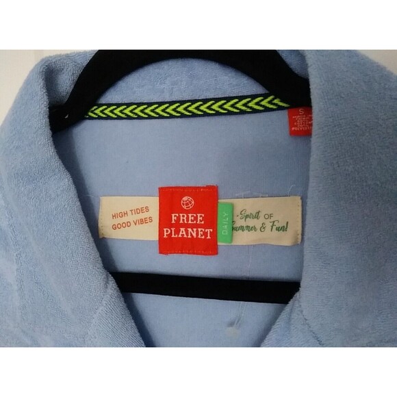 FREE PLANET Men's Terrycloth Blue Button Down Short Sleeve Shirt  NWT - Picture 3 of 10